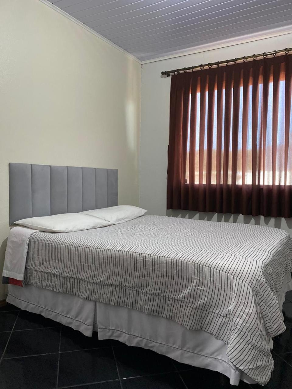 Hotel E Pousada Via Mar Itapocu 외부 사진
